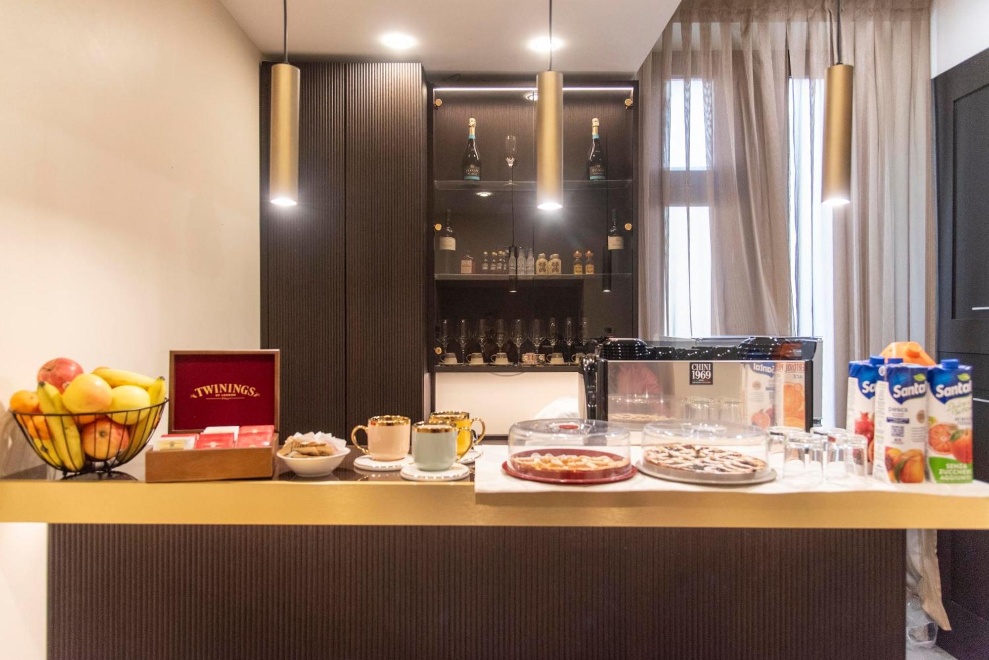 Adelaide Suite Dreams Rom Exteriör bild
