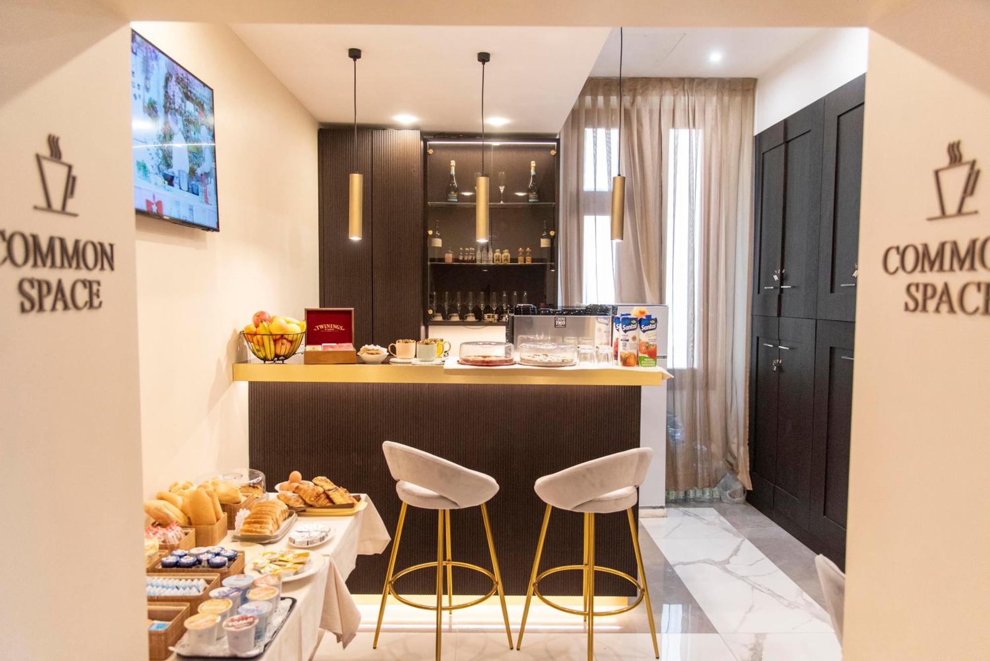 Adelaide Suite Dreams Rom Exteriör bild